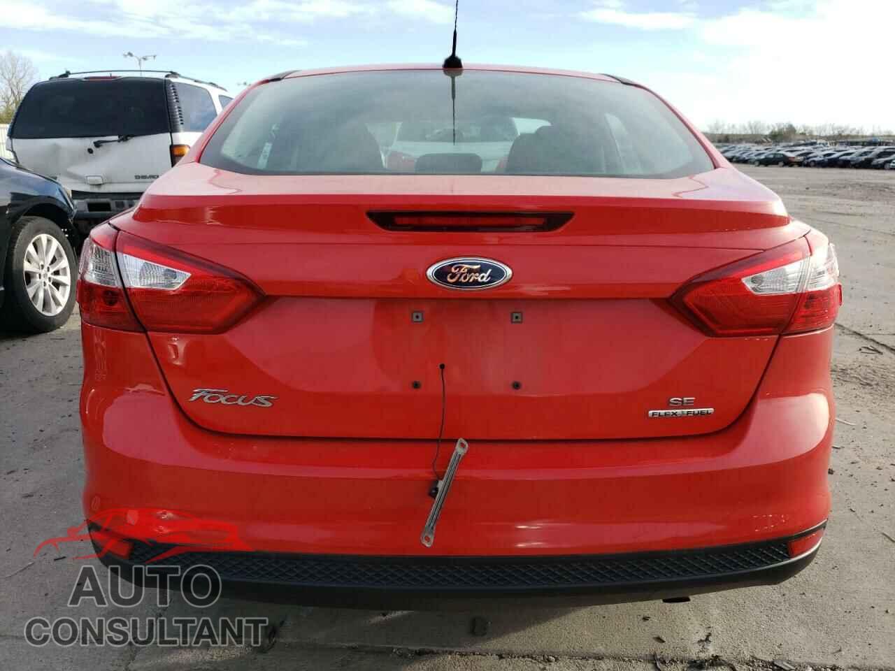 FORD FOCUS 2014 - 1FADP3F27EL169029