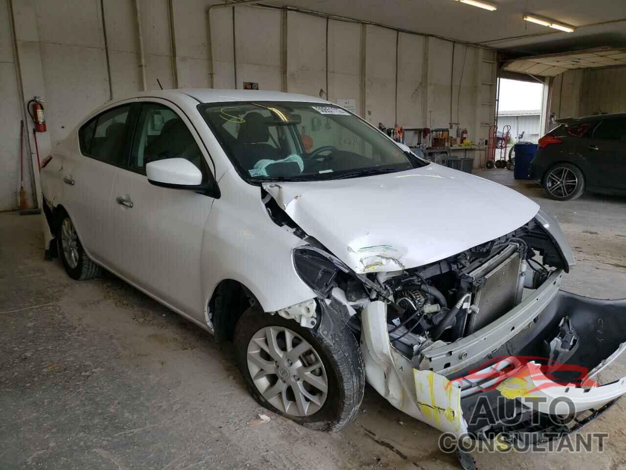 NISSAN VERSA 2019 - 3N1CN7AP8KL809452