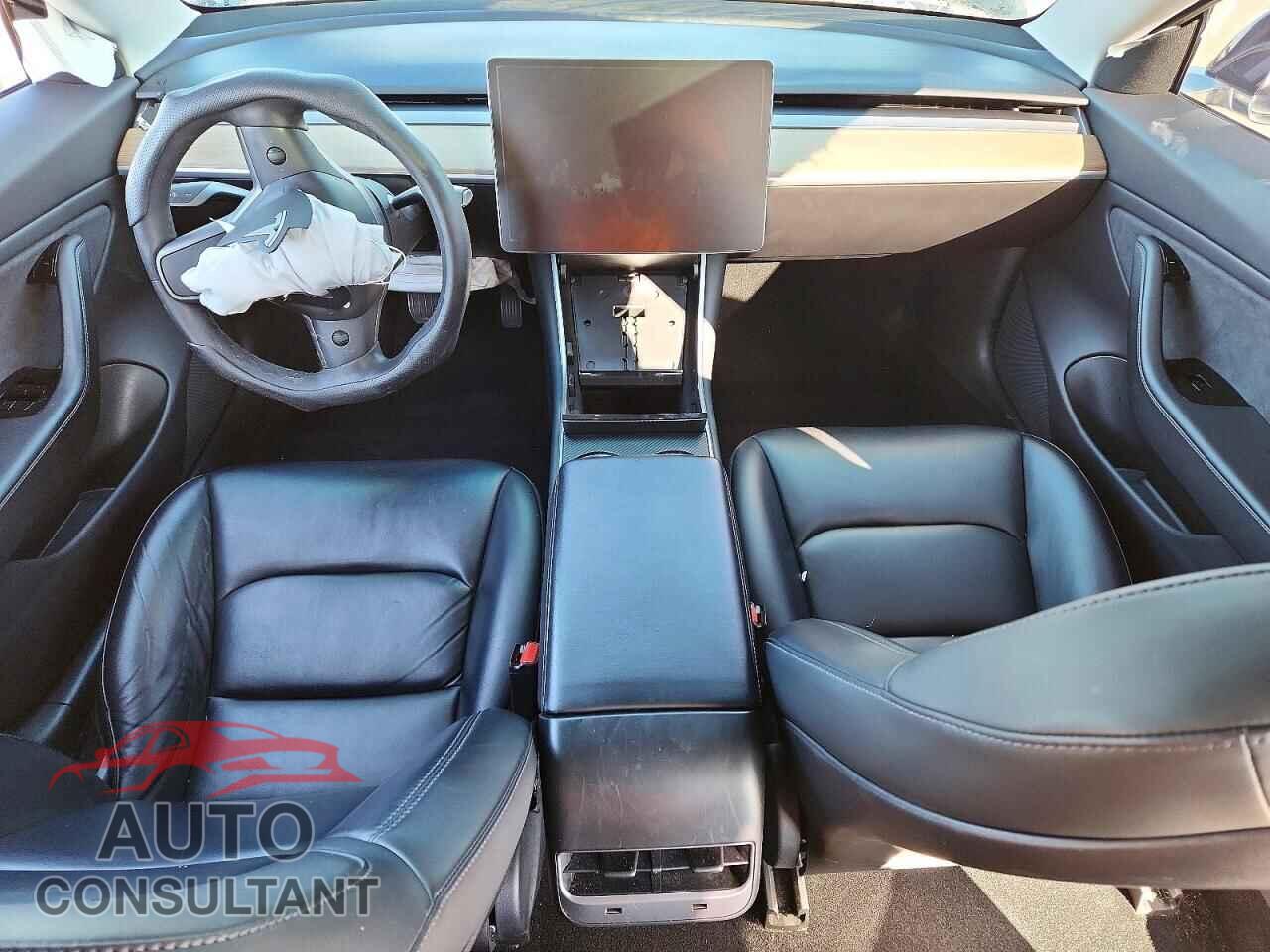 TESLA MODEL 3 2019 - 5YJ3E1EB4KF451368
