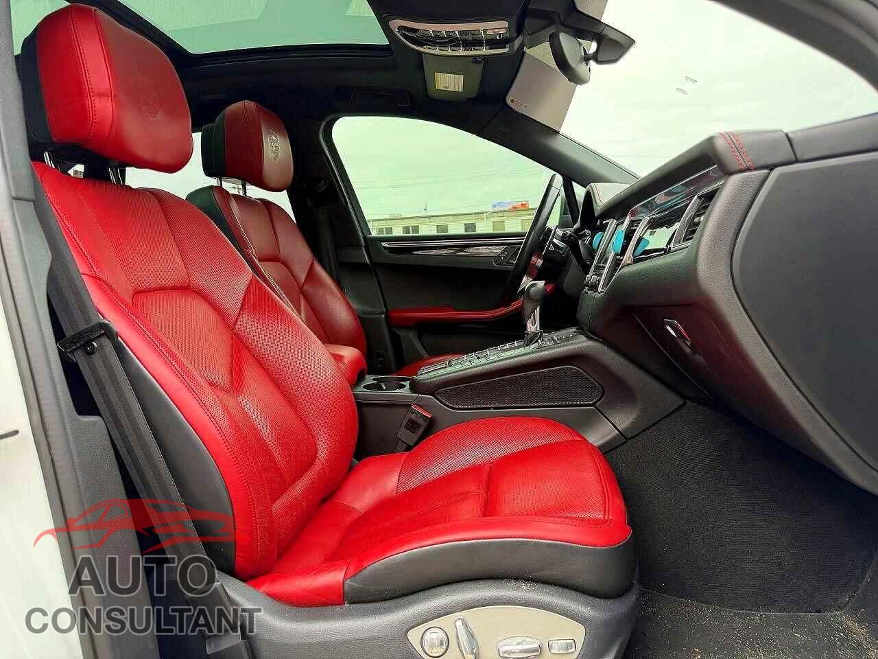 PORSCHE MACAN 2016 - WP1AB2A57GLB45029