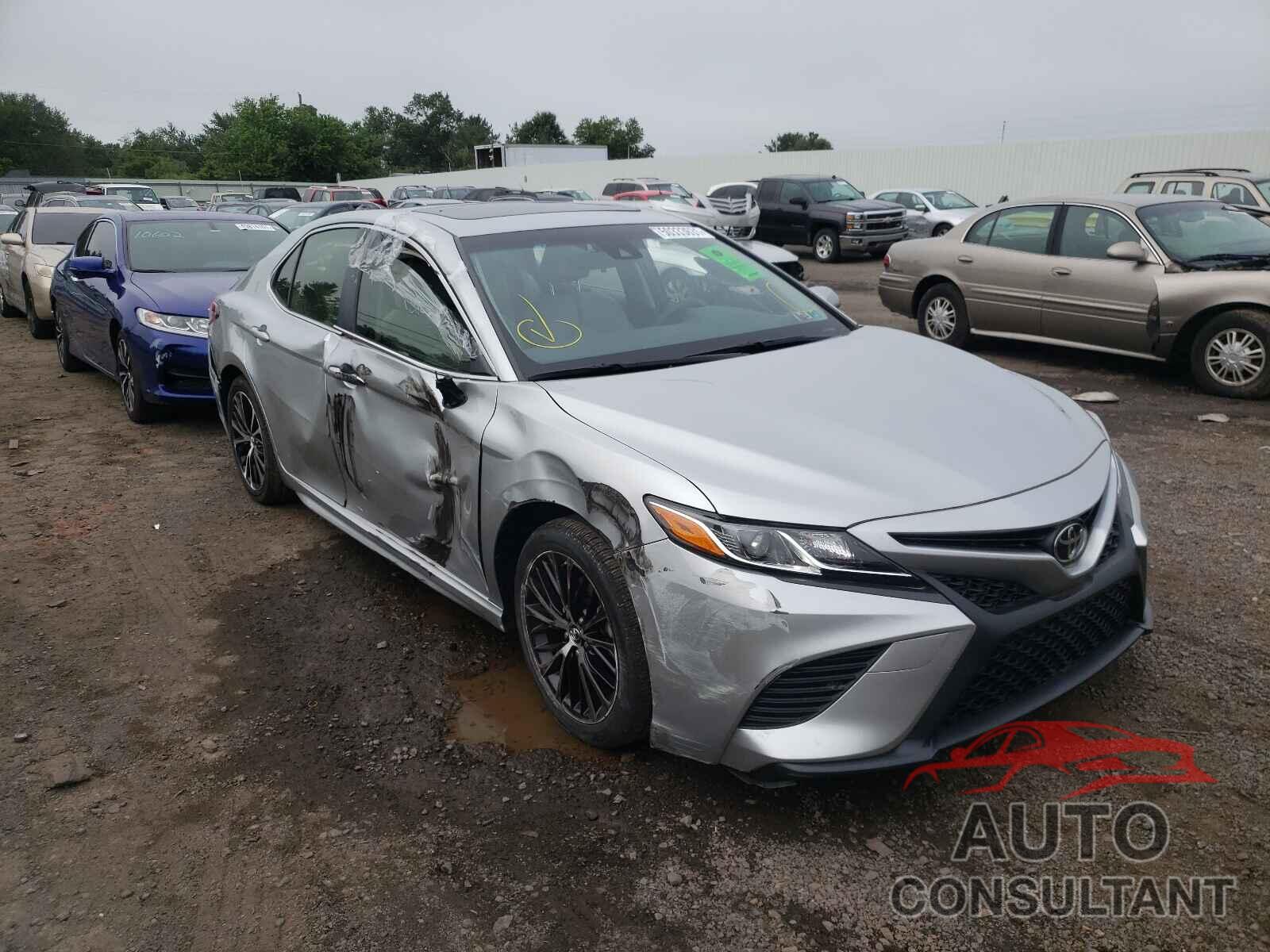 TOYOTA CAMRY 2018 - JTNB11HK6J3019536