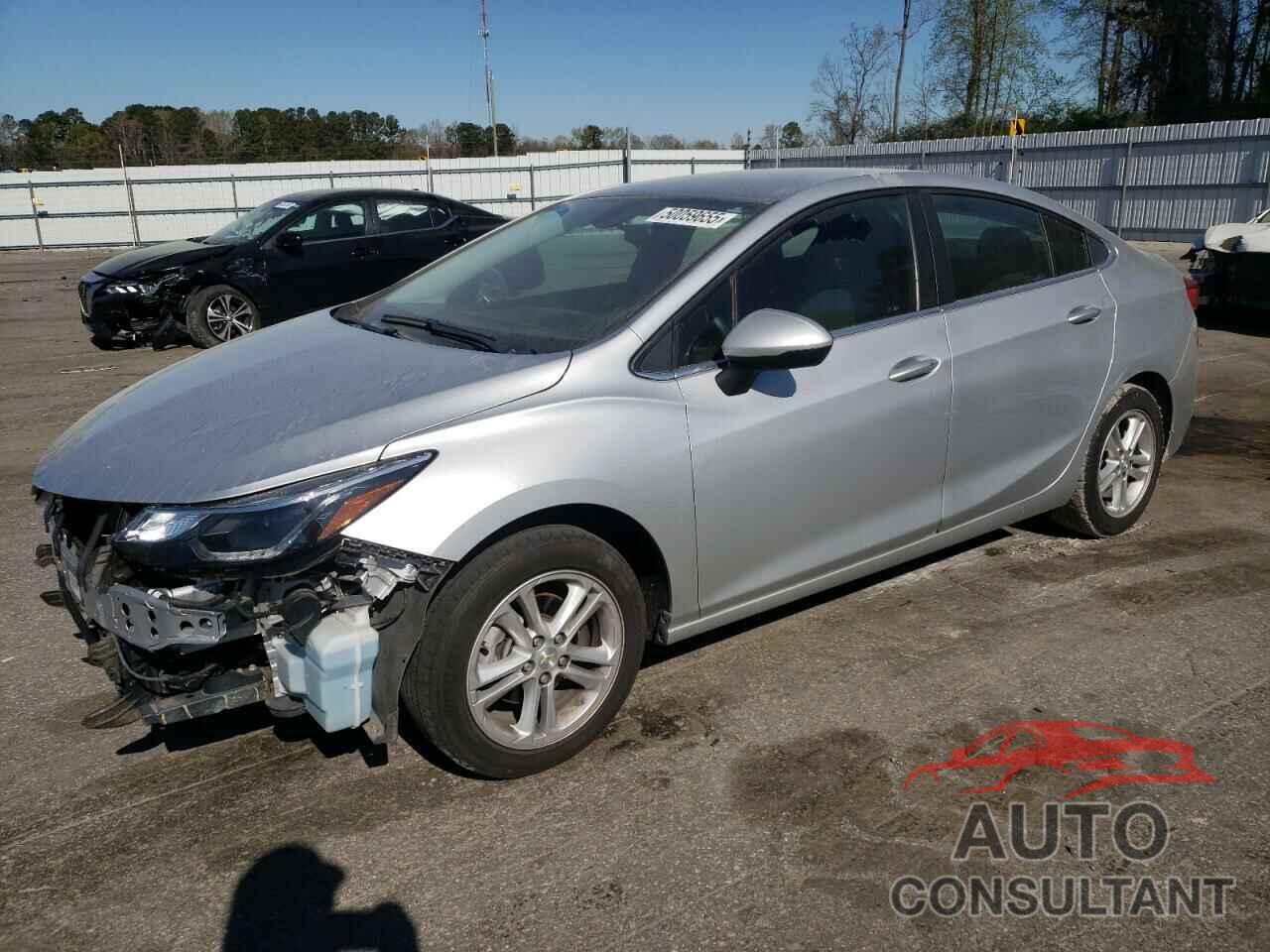 CHEVROLET CRUZE 2018 - 1G1BE5SM3J7213324