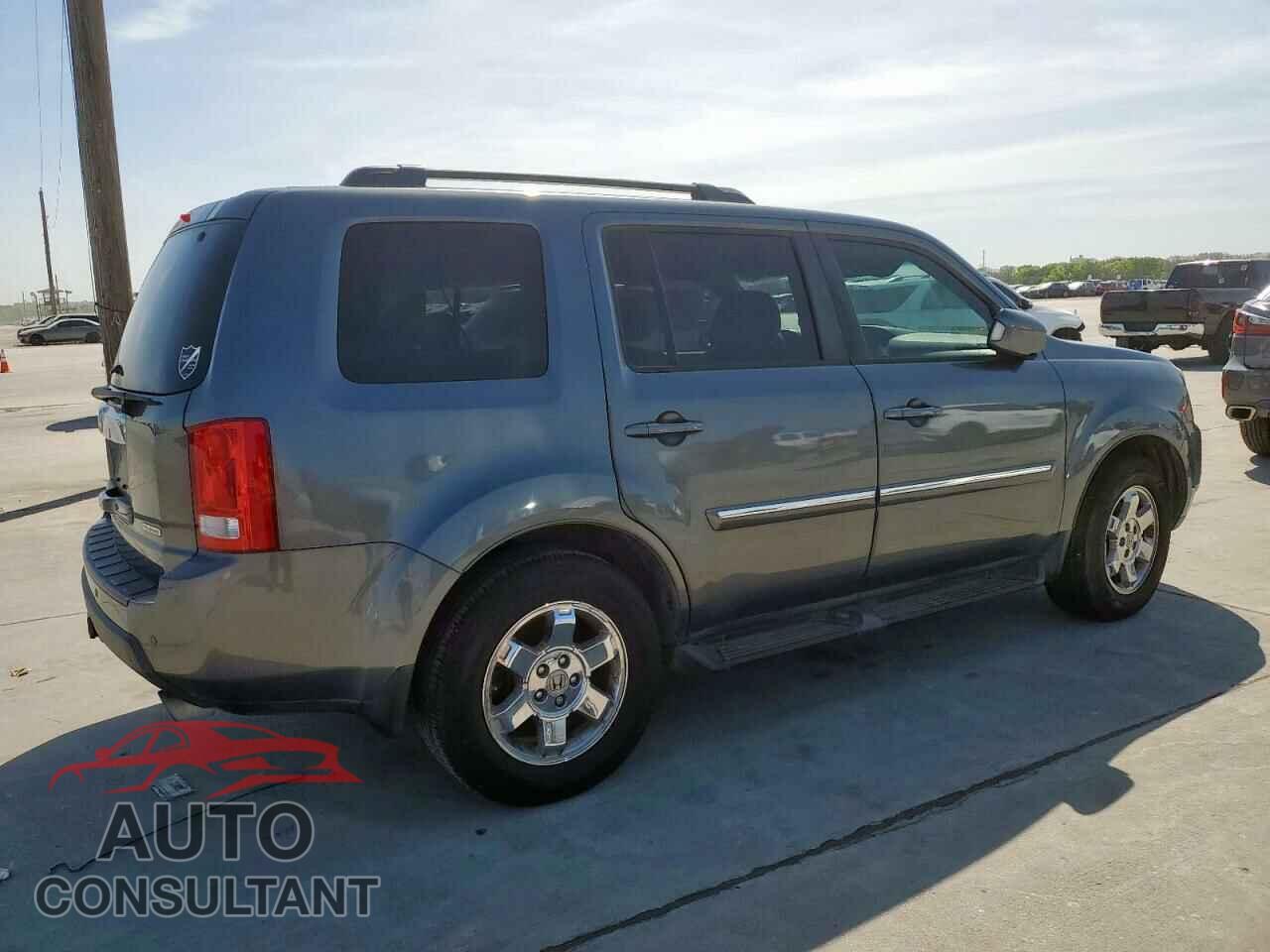 HONDA PILOT 2011 - 5FNYF3H94BB051866