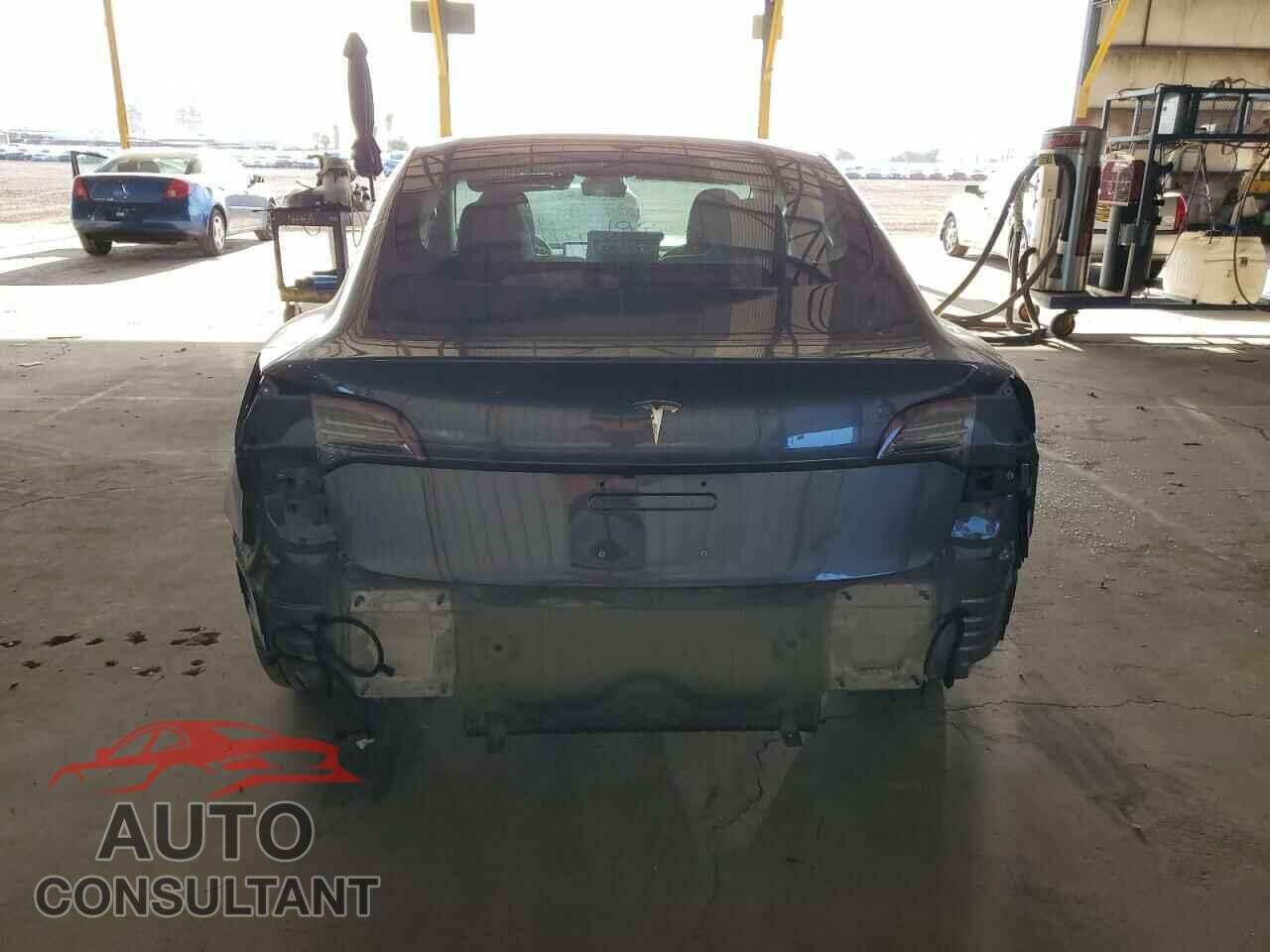 TESLA MODEL 3 2018 - 5YJ3E1EA2JF023949