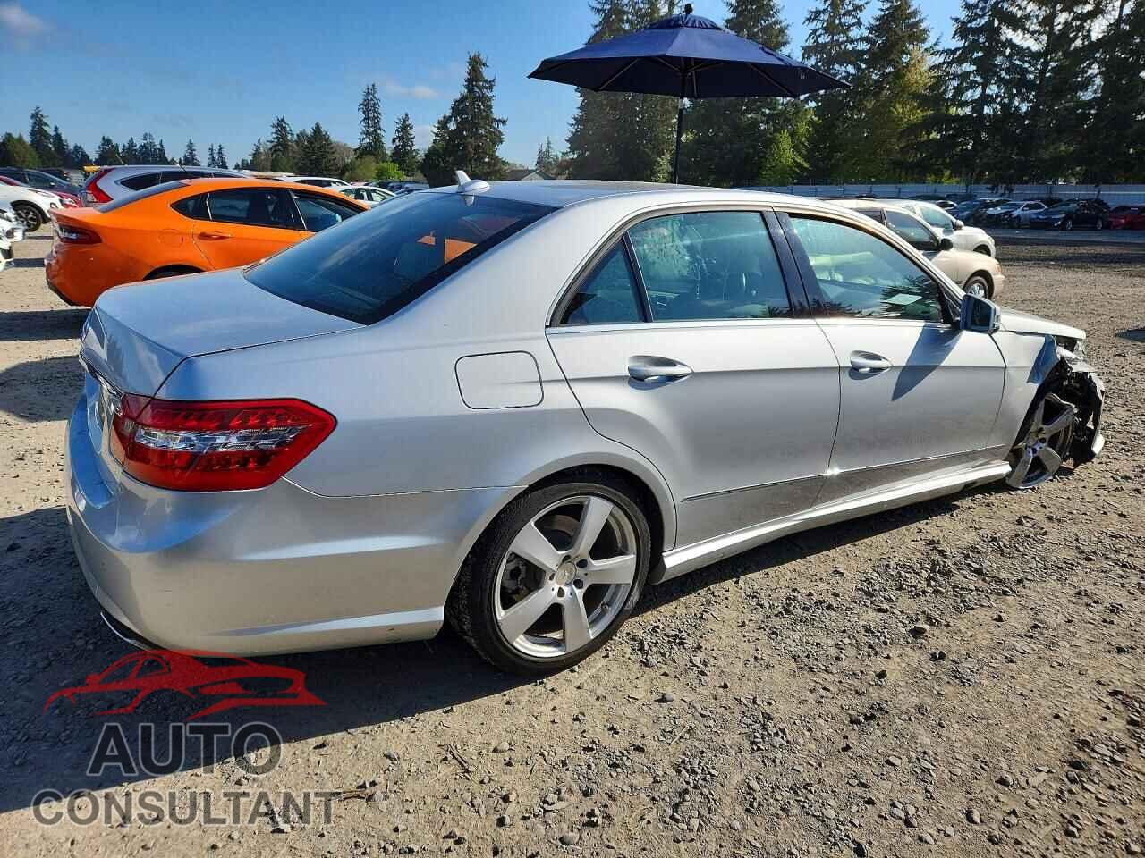 MERCEDES-BENZ E-CLASS 2011 - WDDHF5GB9BA515510