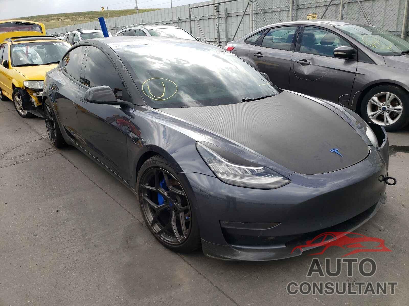 TESLA MODEL 3 2018 - 5YJ3E1EB4JF099472
