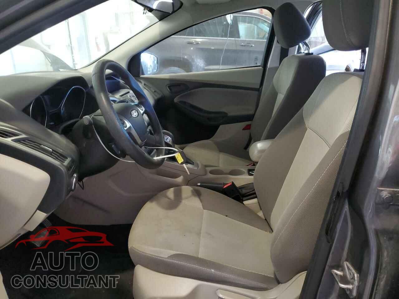 FORD FOCUS 2012 - 1FAHP3F24CL335702