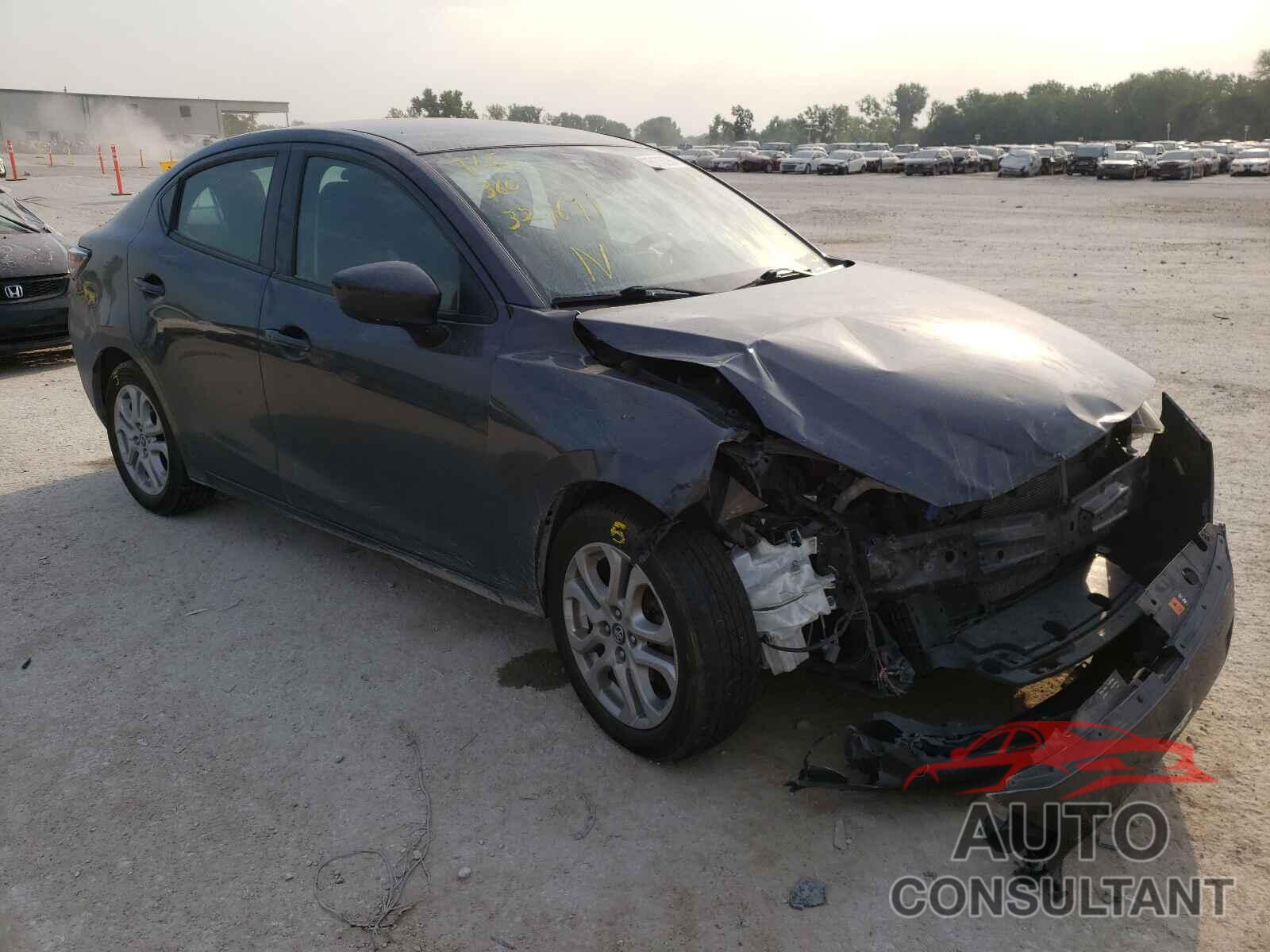 TOYOTA YARIS 2018 - 3MYDLBYV7JY327671