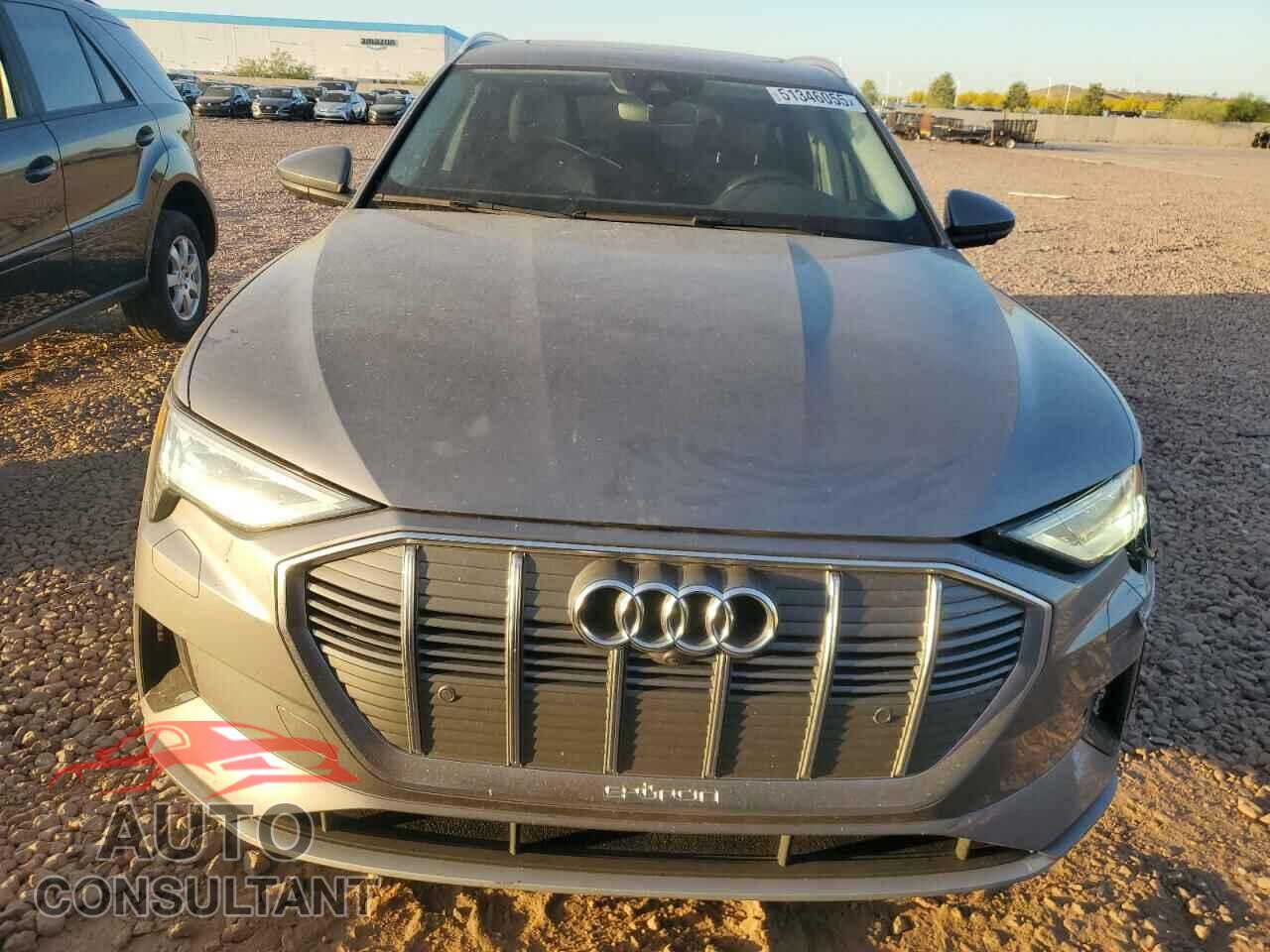 AUDI E-TRON 2019 - WA1LAAGE2KB024366