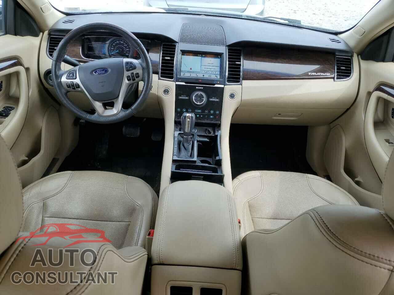 FORD TAURUS 2017 - 1FAHP2F81HG128215