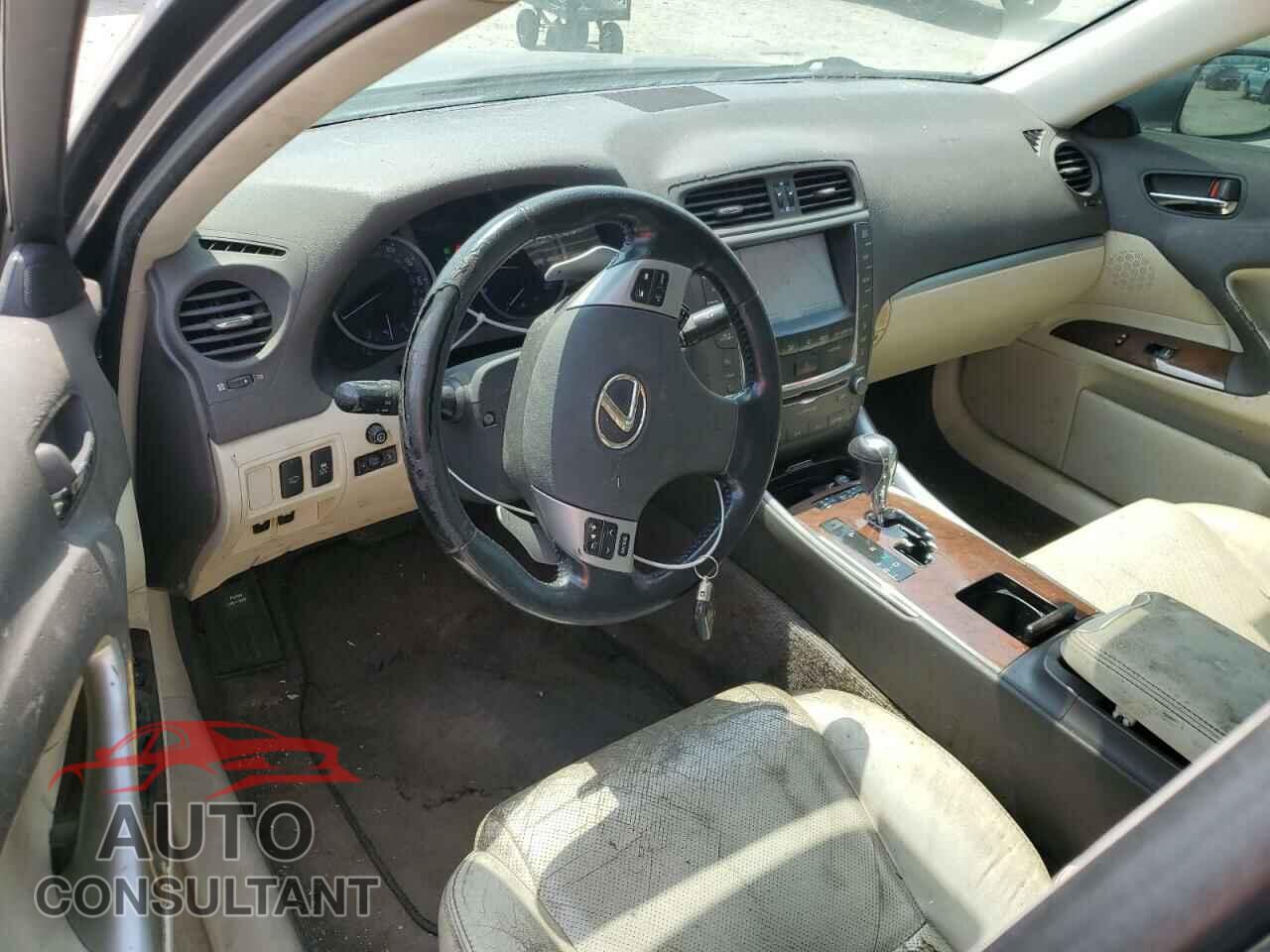 LEXUS IS 2012 - JTHBE5C29C5029121