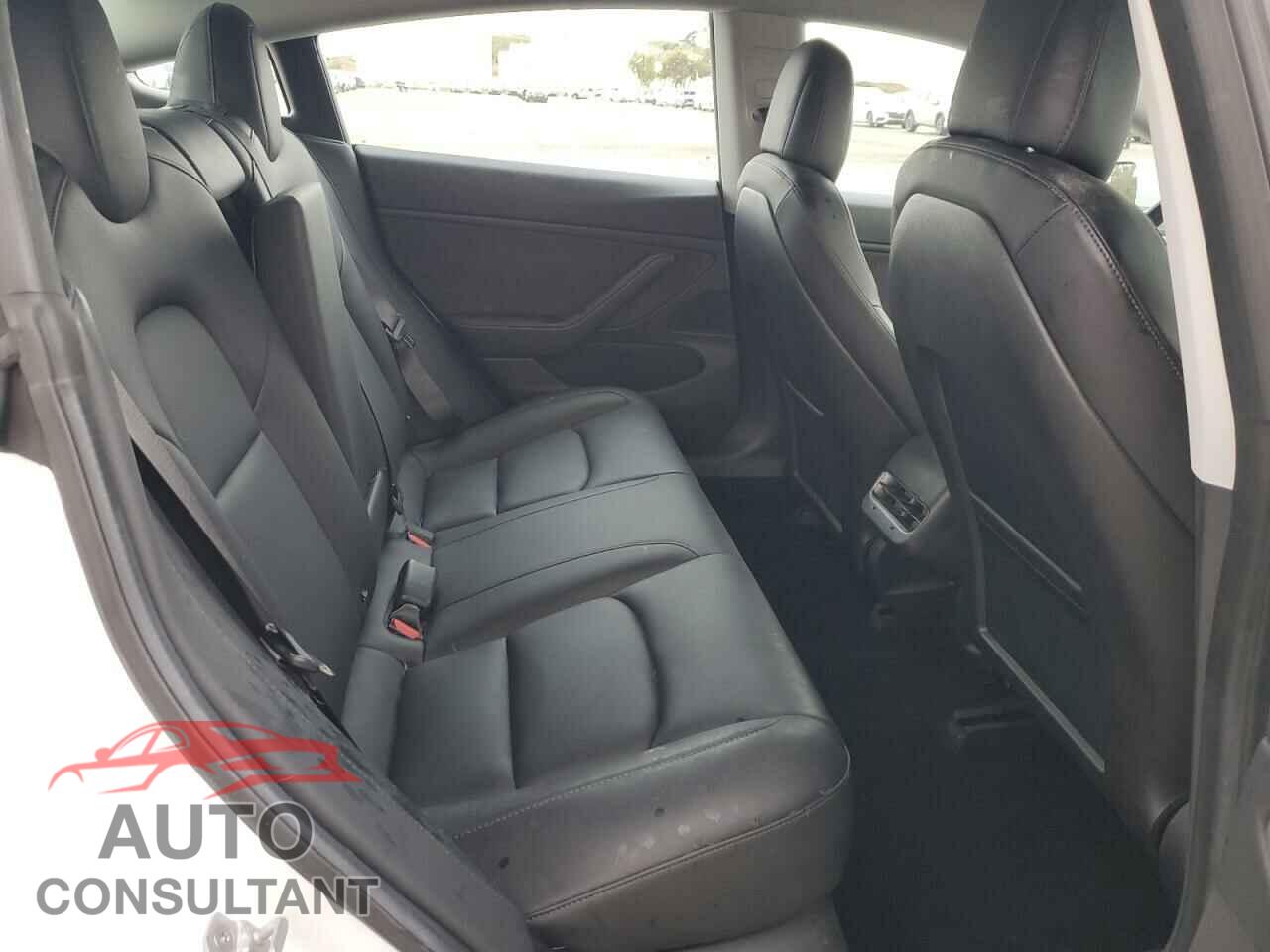 TESLA MODEL 3 2018 - 5YJ3E1EB4JF084177