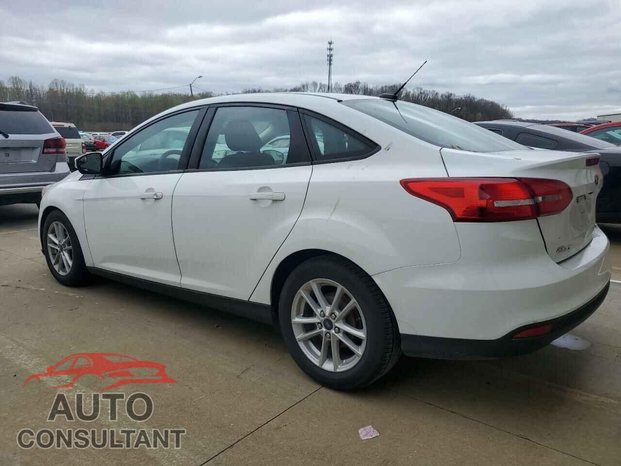 FORD FOCUS 2017 - 1FADP3F28HL249346