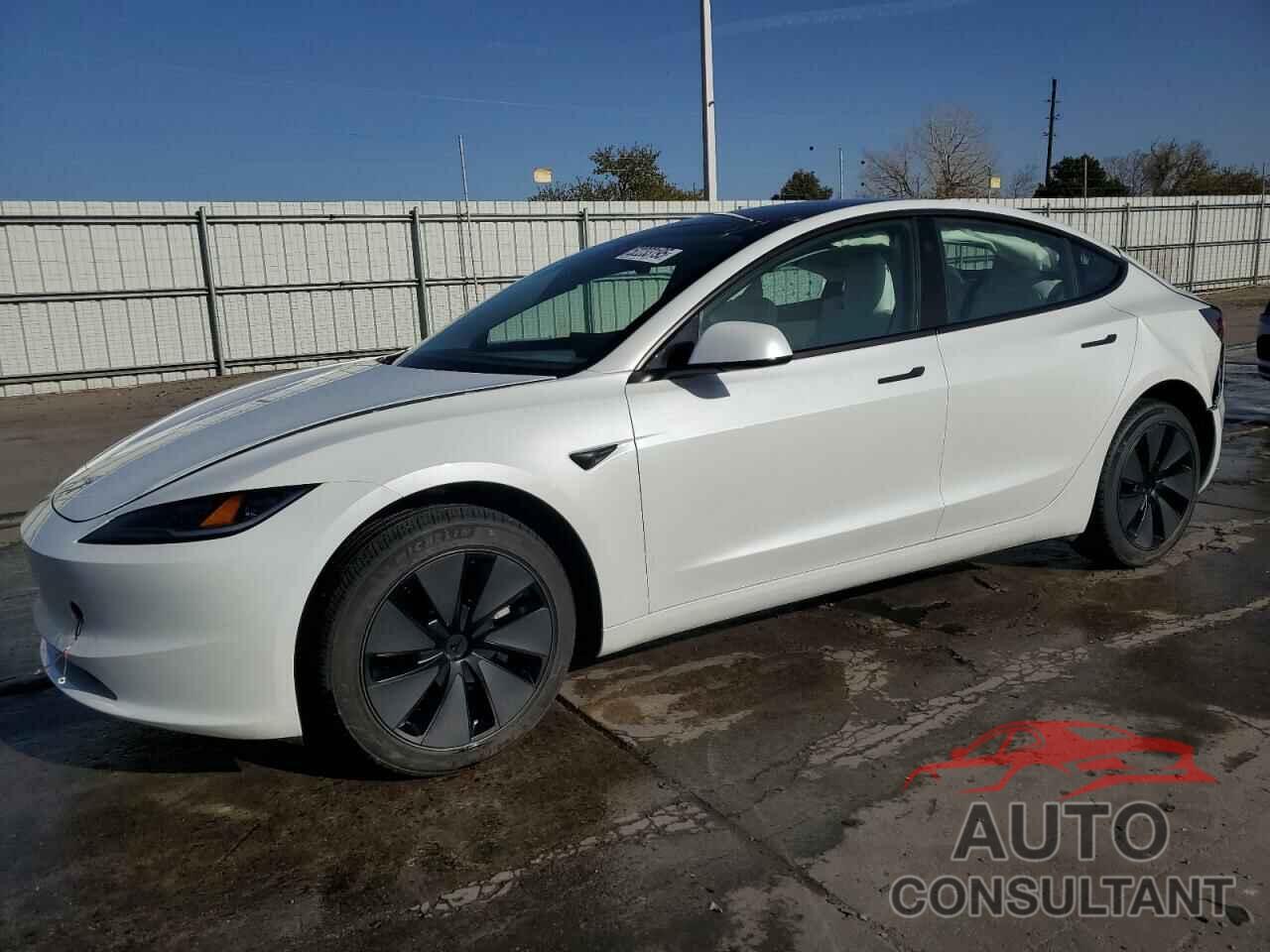 TESLA MODEL 3 2025 - 5YJ3E1EAXSF935004