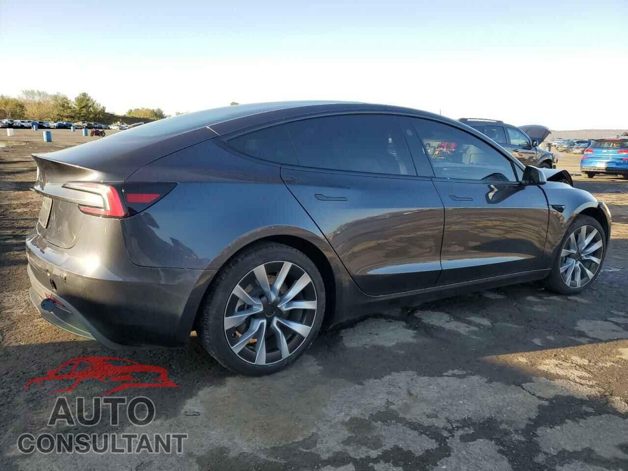 TESLA MODEL 3 2024 - 5YJ3E1EA7RF760219