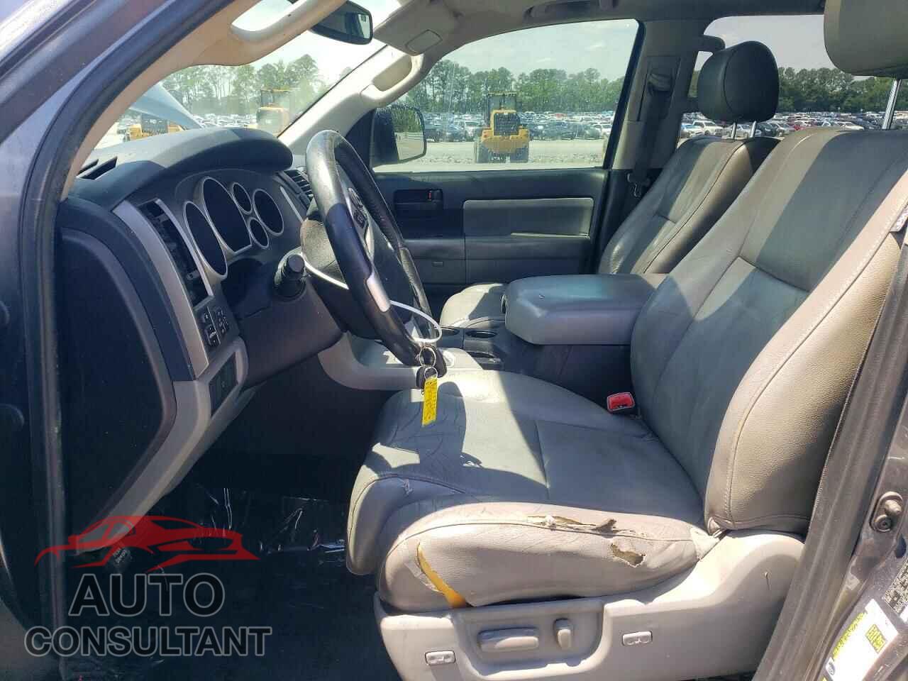 TOYOTA SEQUOIA 2017 - 5TDZY5G14HS068273