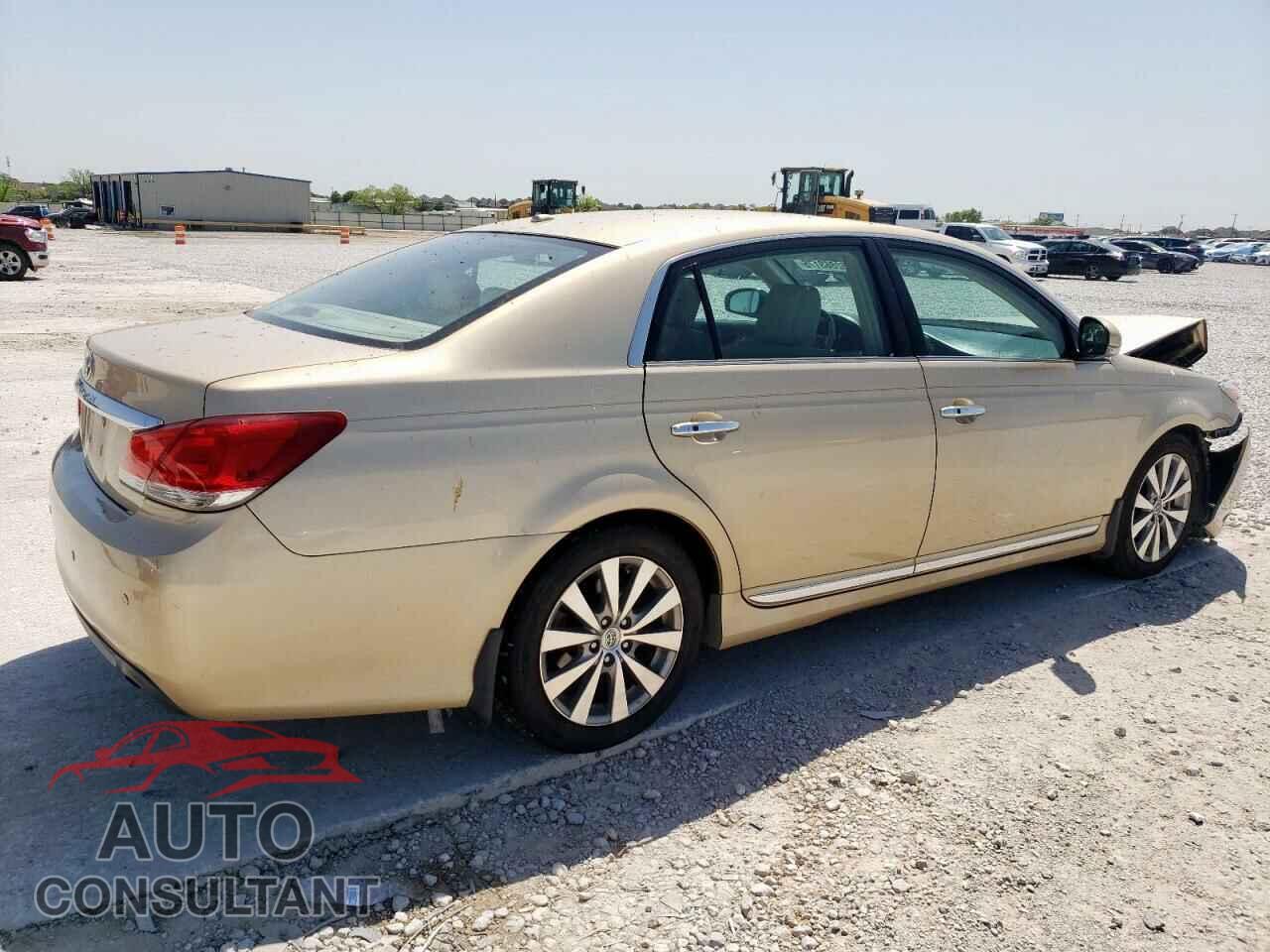 TOYOTA AVALON 2011 - 4T1BK3DB5BU395543