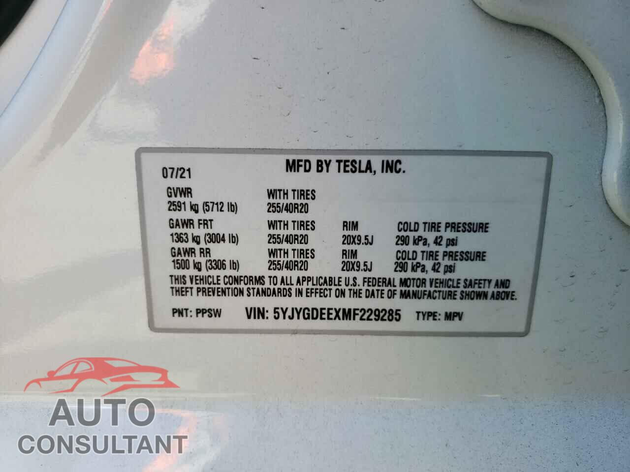 TESLA MODEL Y 2021 - 5YJYGDEEXMF229285