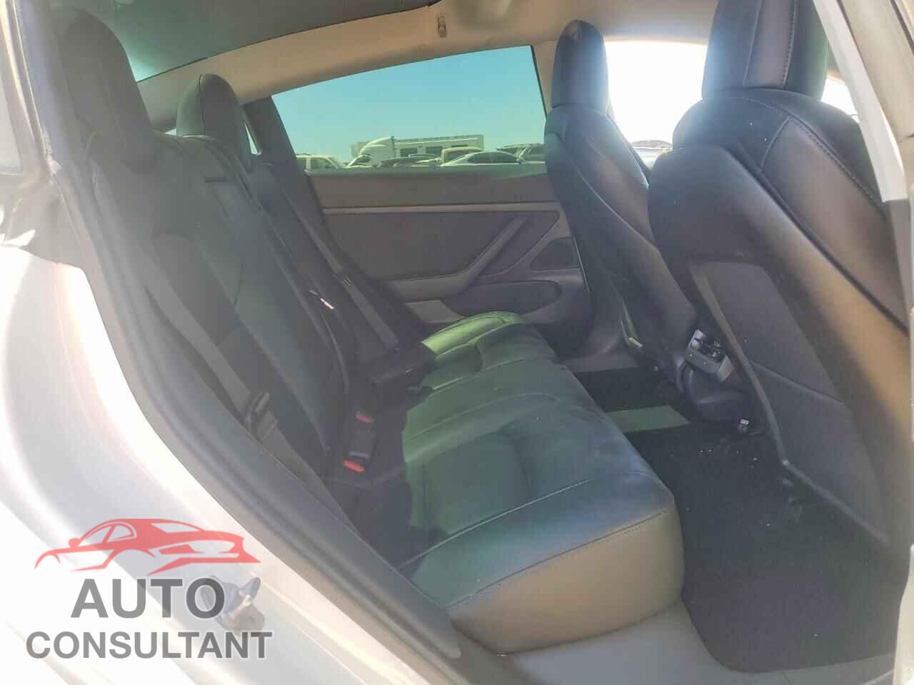 TESLA MODEL 3 2020 - 5YJ3E1EA3LF644720