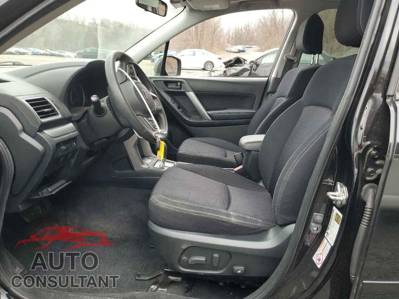 SUBARU FORESTER 2018 - JF2SJAEC7JH554719