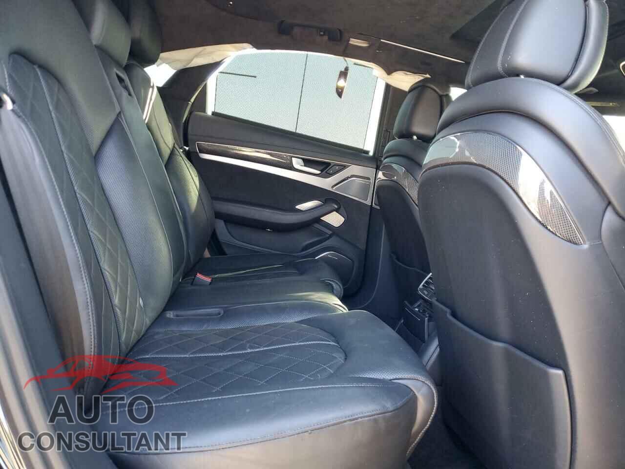 AUDI S8 2014 - WAUD2AFD3EN005289