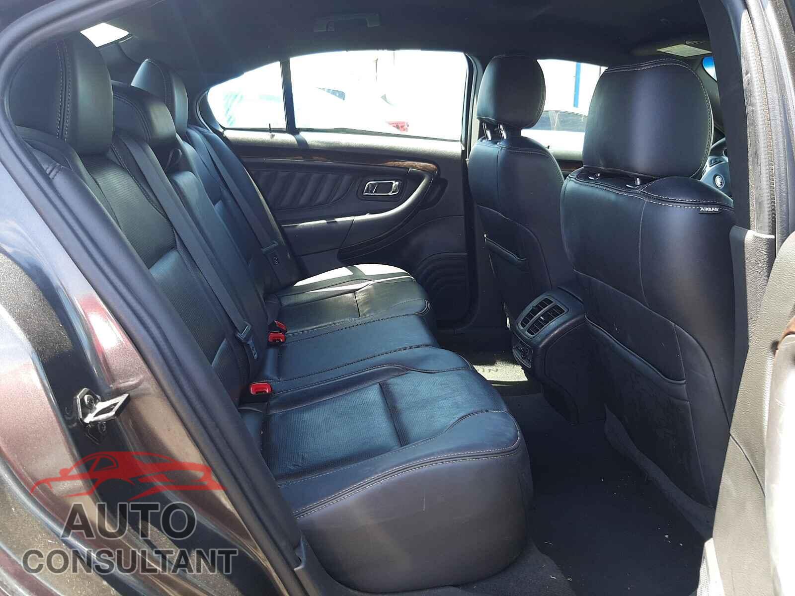 FORD TAURUS 2019 - 1FAHP2F89KG116465