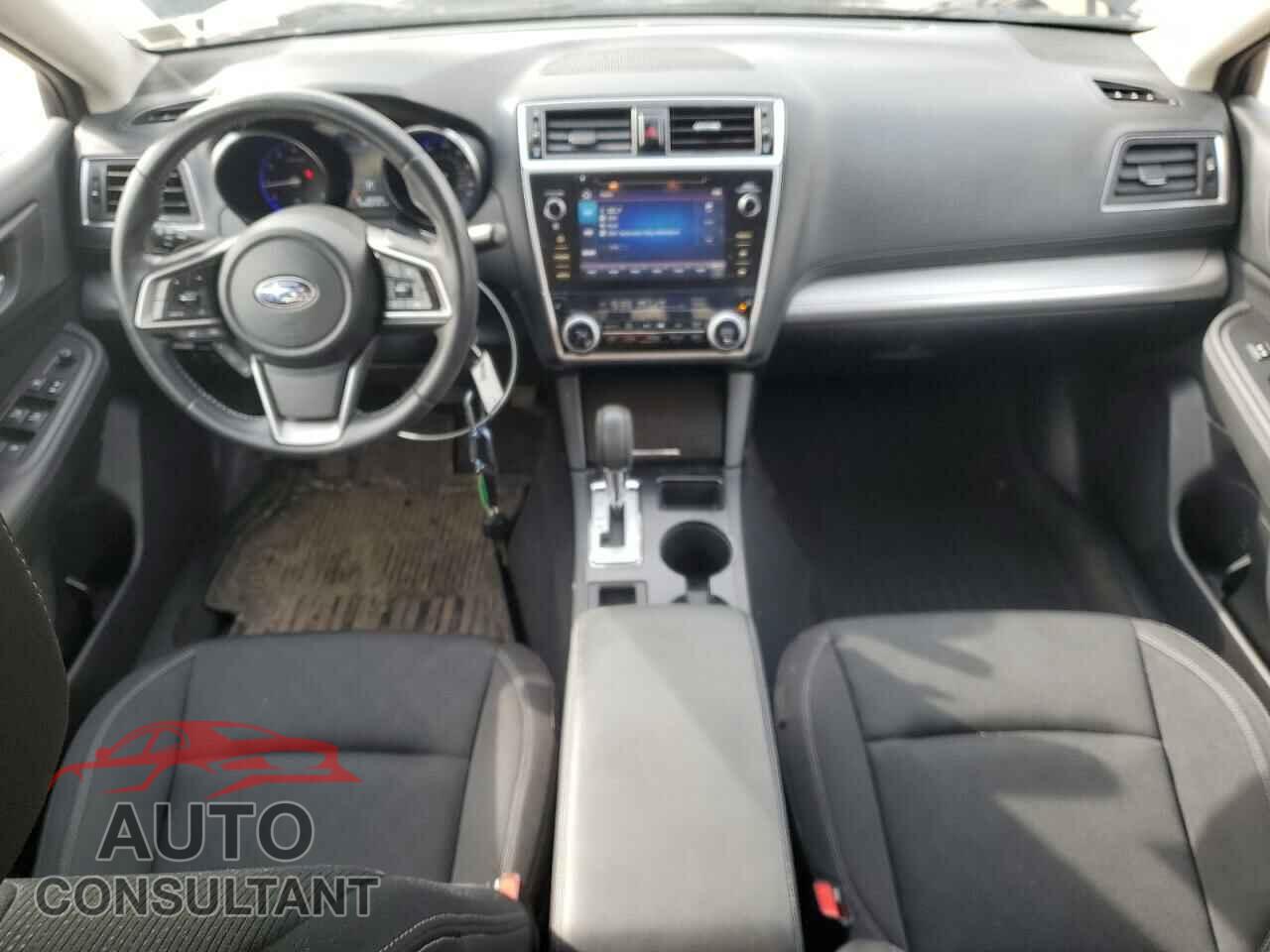 SUBARU LEGACY 2019 - 4S3BNAF64K3023584