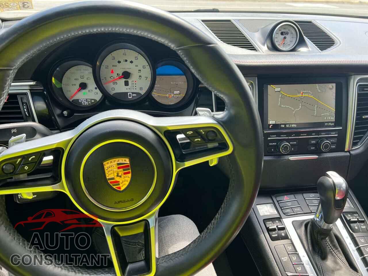 PORSCHE MACAN 2016 - WP1AB2A57GLB42132
