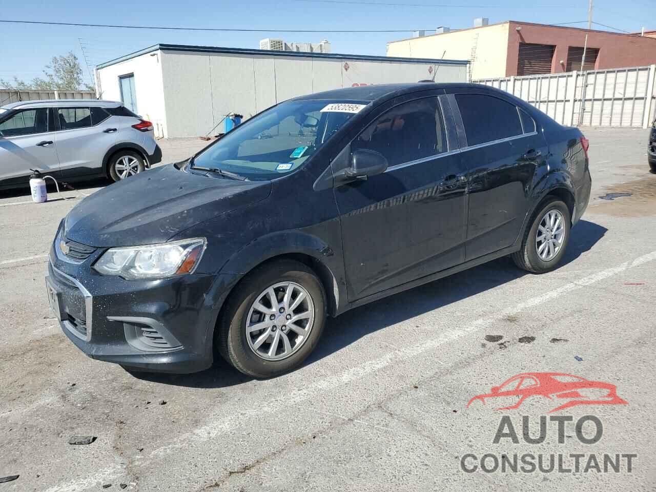 CHEVROLET SONIC 2018 - 1G1JD5SH0J4102863