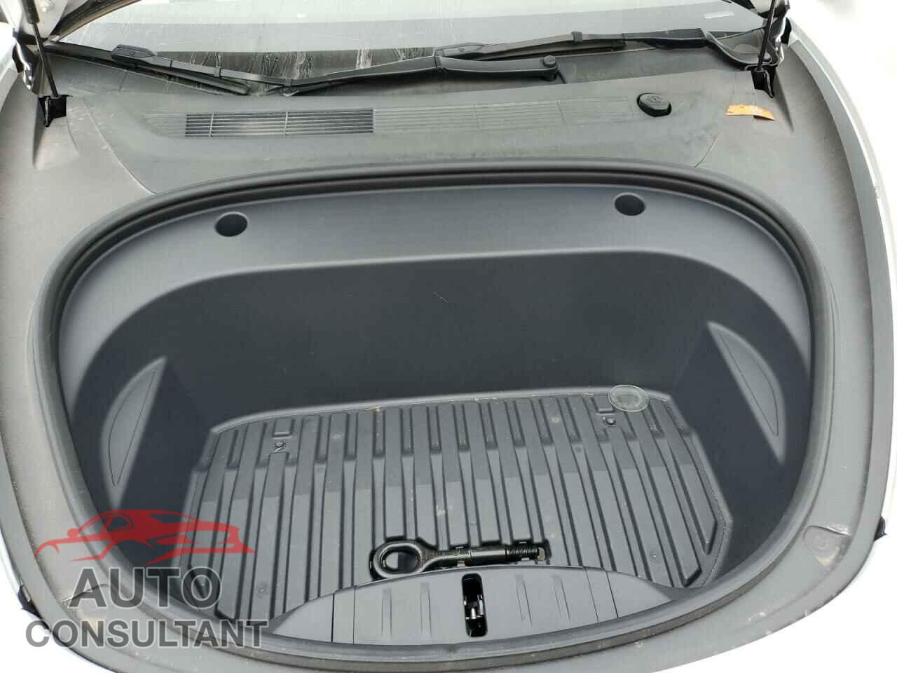 TESLA MODEL 3 2021 - 5YJ3E1EA1MF092118