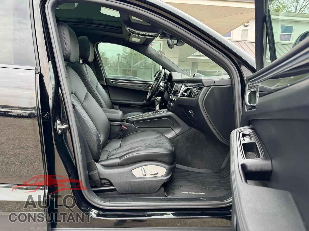 PORSCHE MACAN 2021 - WP1AA2A54MLB03660