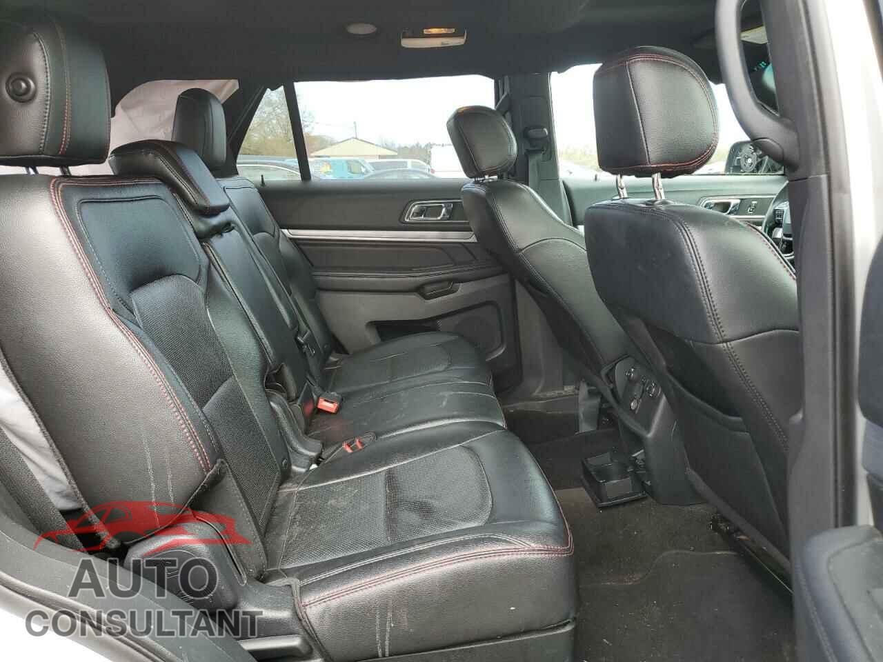FORD EXPLORER 2017 - 1FM5K8GT0HGA66366