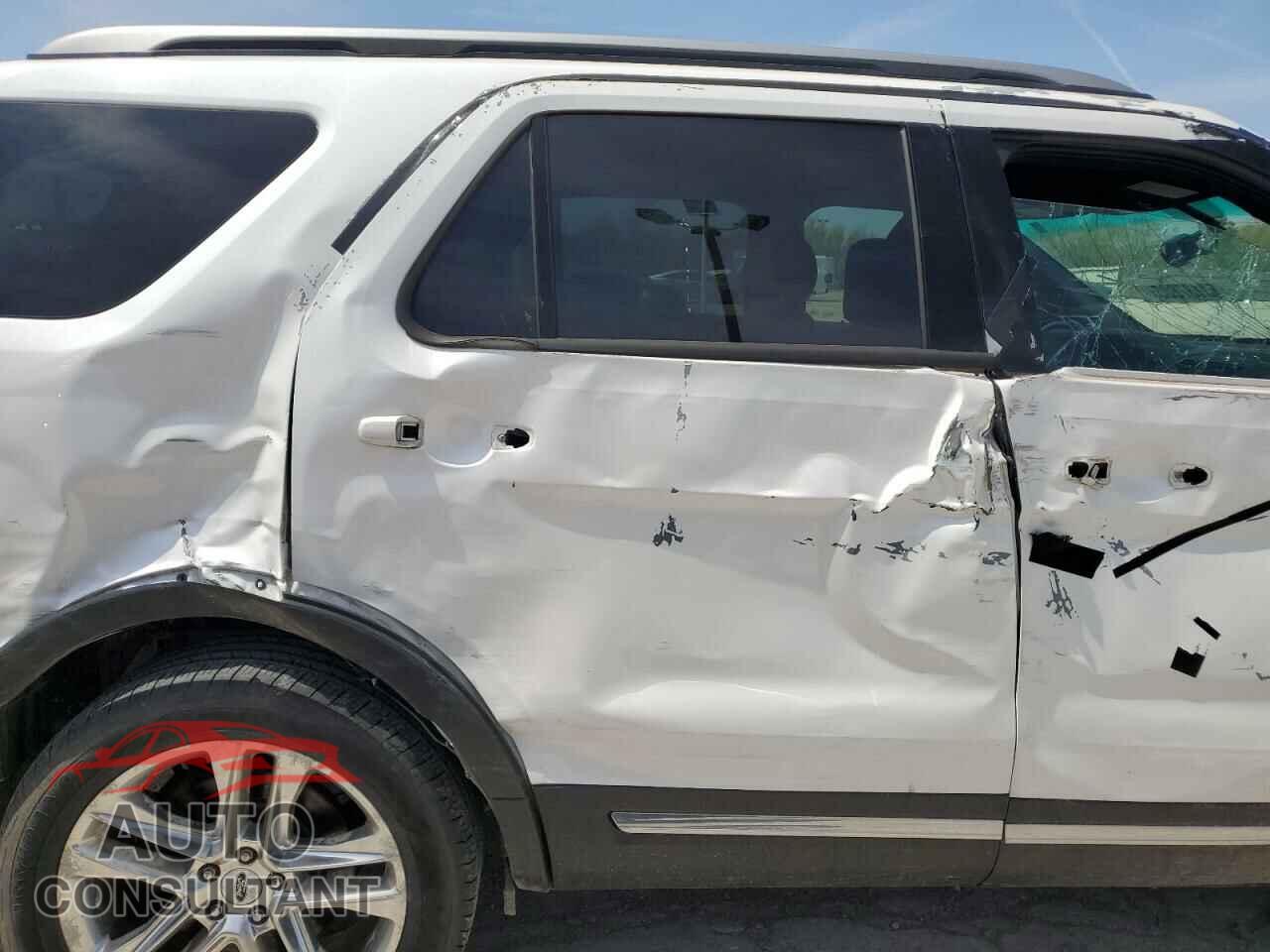 FORD EXPLORER 2017 - 1FM5K8D82HGA21588