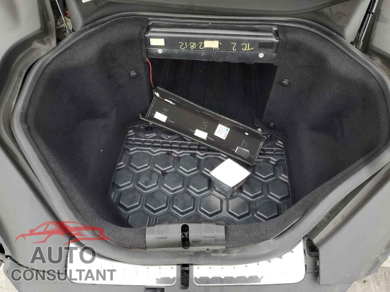 TESLA MODEL S 2013 - 5YJSA1DG4DFP03742