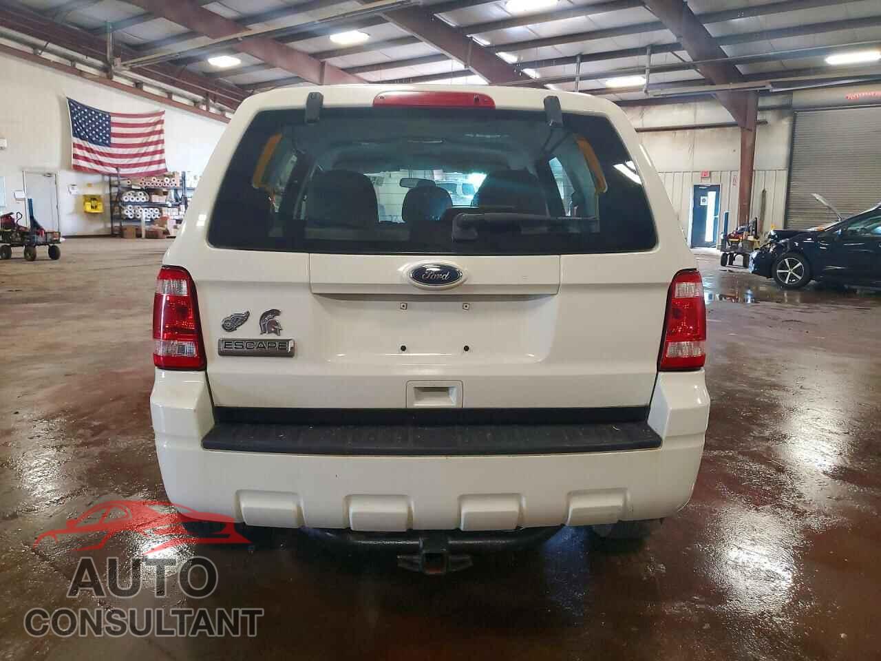 FORD ESCAPE 2010 - 1FMCU0C73AKC65944