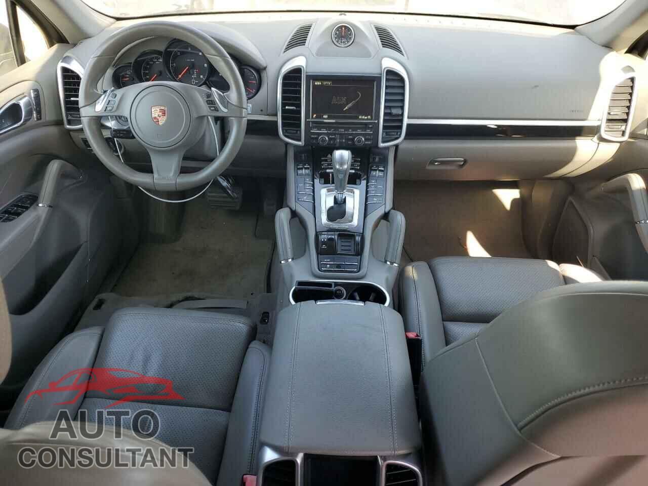 PORSCHE CAYENNE 2014 - WP1AF2A2XELA32330
