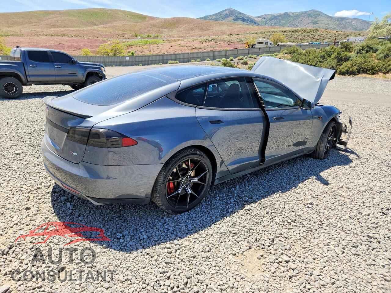 TESLA MODEL S 2013 - 5YJSA1CP6DFP06921
