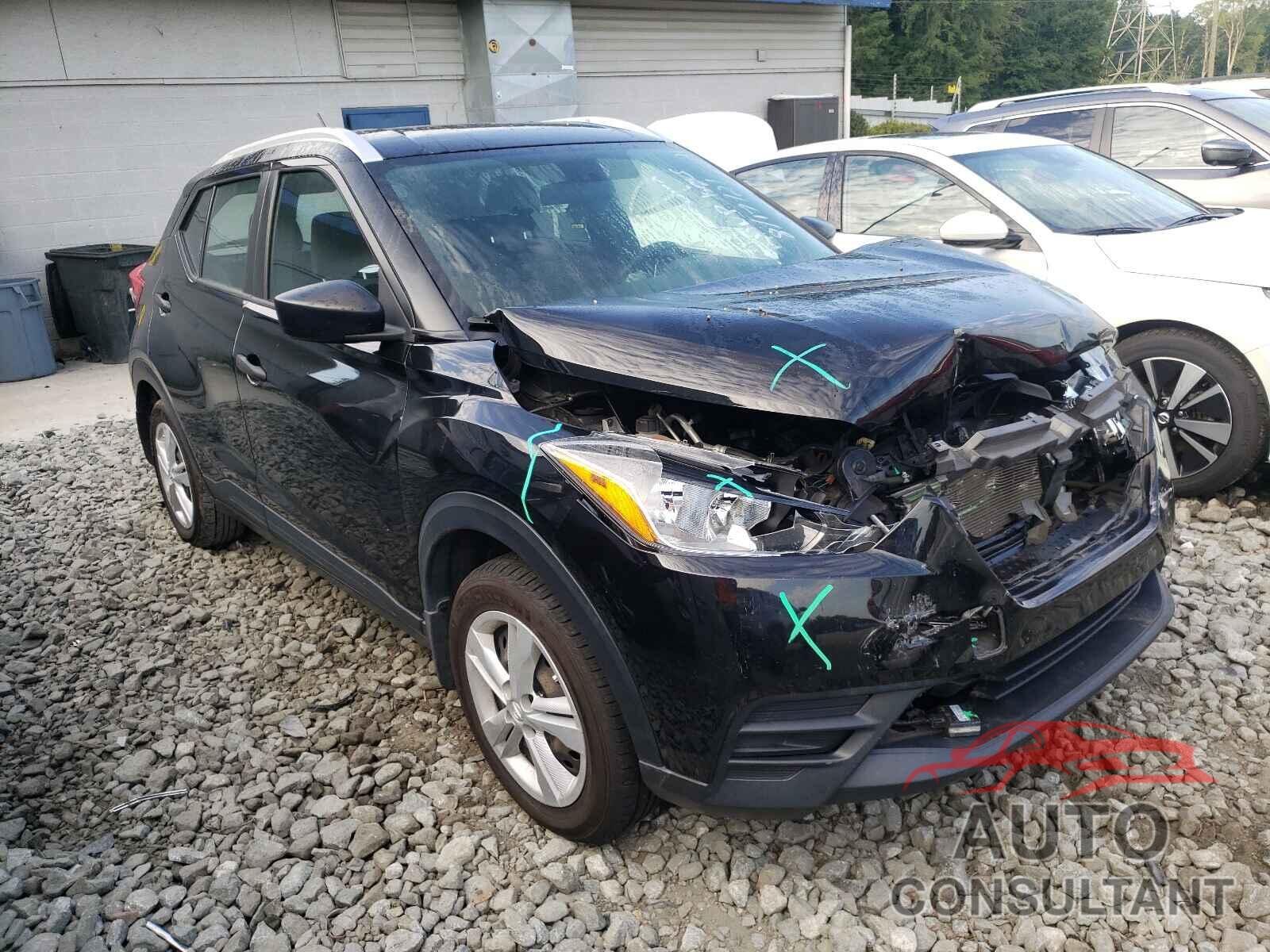 NISSAN KICKS 2018 - 3N1CP5CUXJL516877