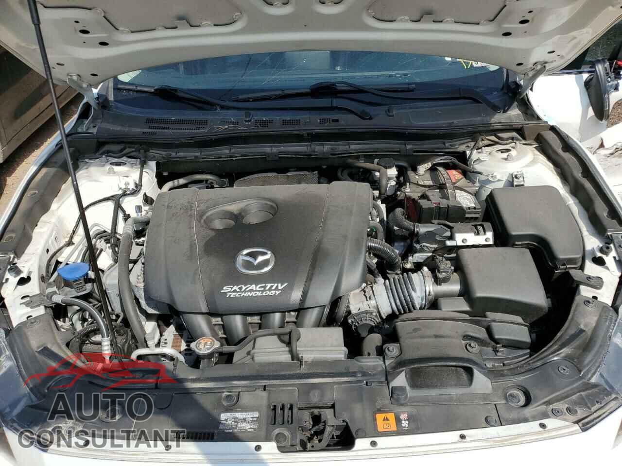 MAZDA 3 2018 - 3MZBN1V35JM209913