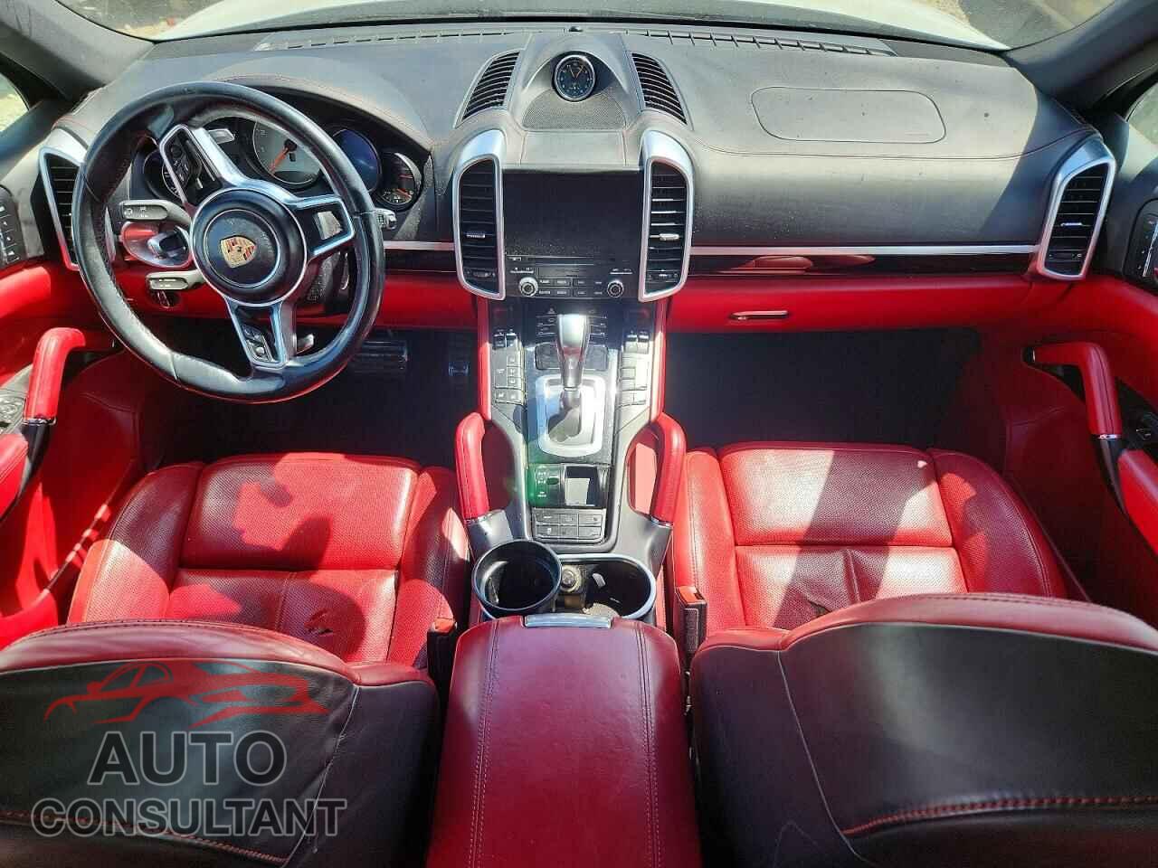PORSCHE CAYENNE 2017 - WP1AB2A25HLA52601