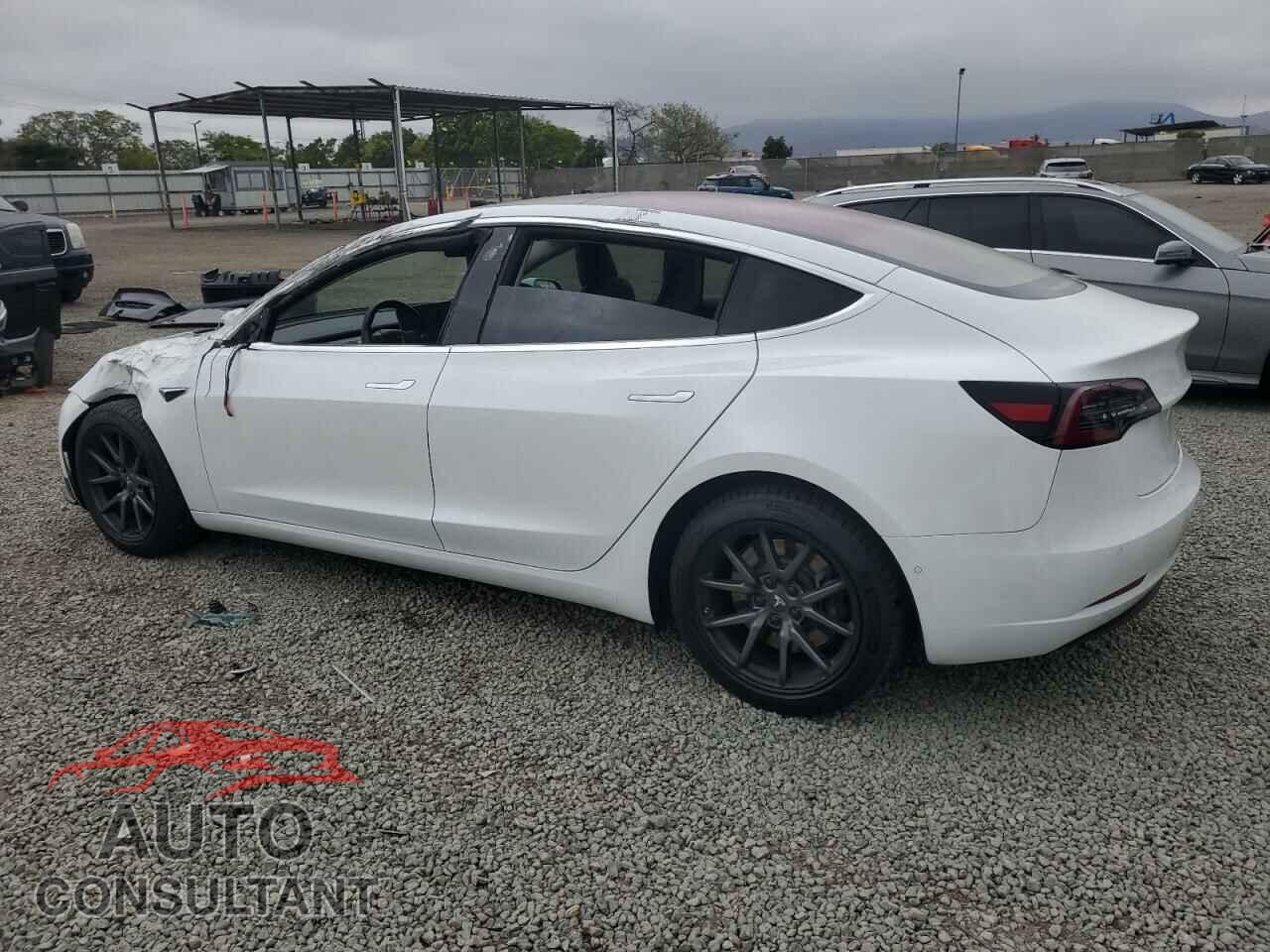 TESLA MODEL 3 2018 - 5YJ3E1EA8JF044465