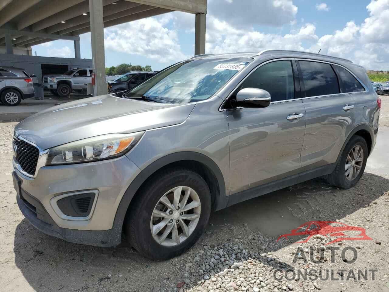 KIA SORENTO 2018 - 5XYPG4A56JG350014