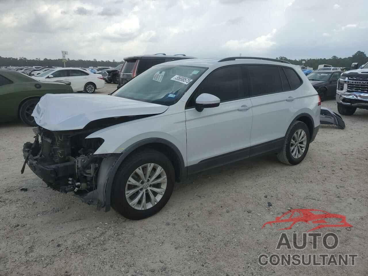 VOLKSWAGEN TIGUAN 2018 - 3VV1B7AX8JM013730