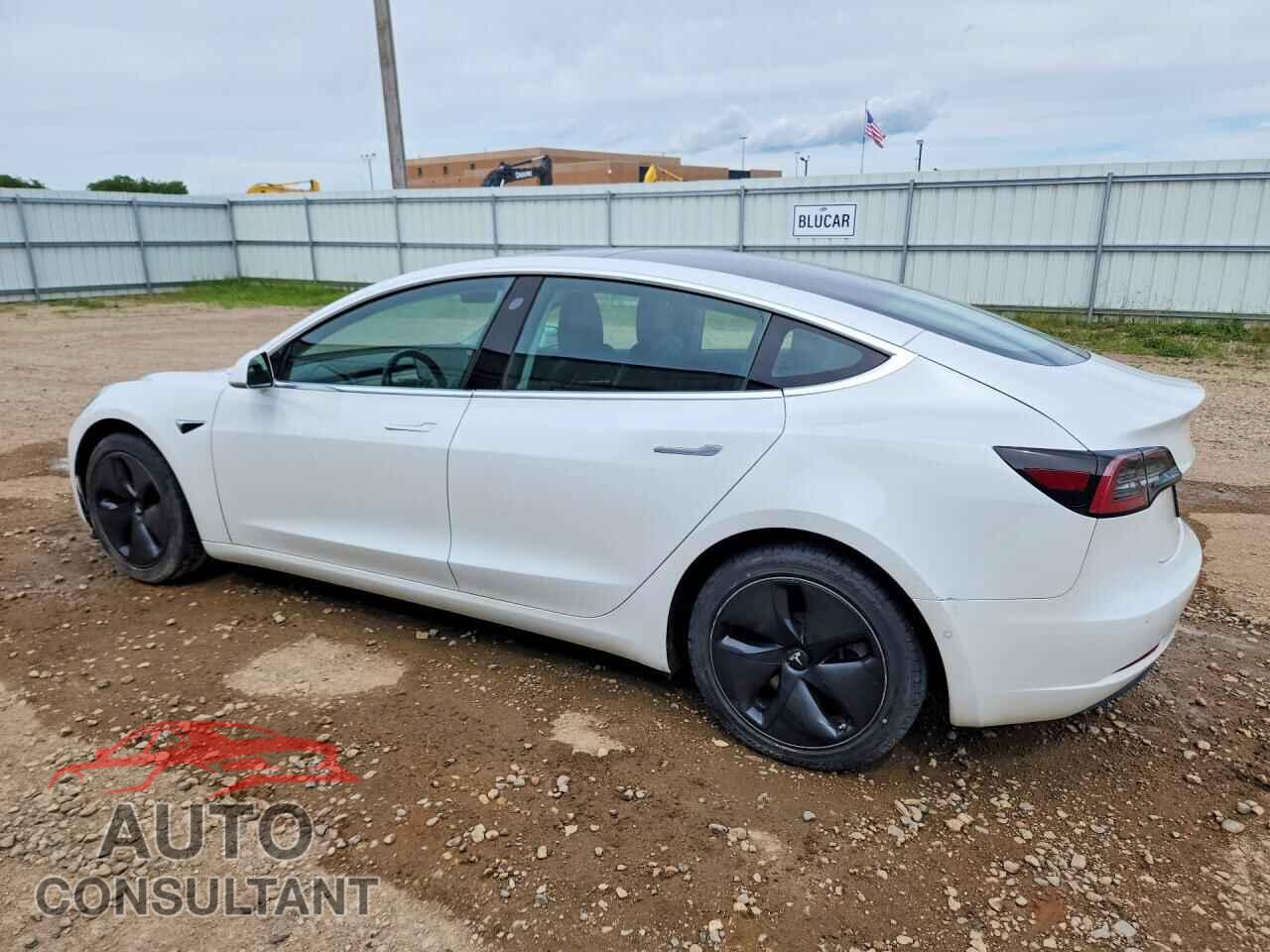 TESLA MODEL 3 2019 - 5YJ3E1EB5KF361551