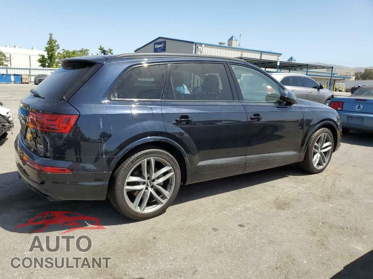 AUDI Q7 2018 - WA1VAAF71JD011994