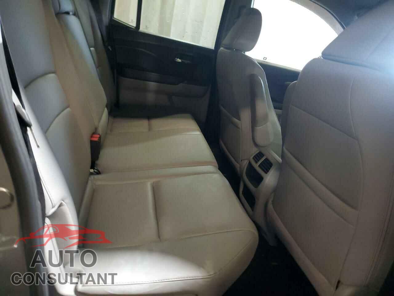 HONDA RIDGELINE 2017 - 5FPYK3F60HB028329