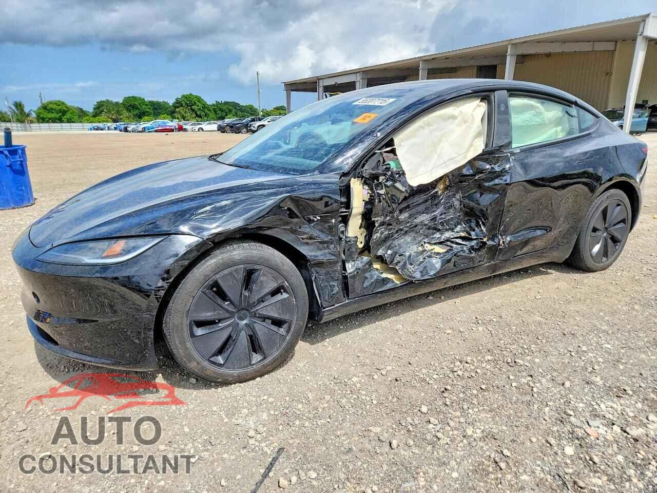 TESLA MODEL 3 2024 - 5YJ3E1EA5RF857158