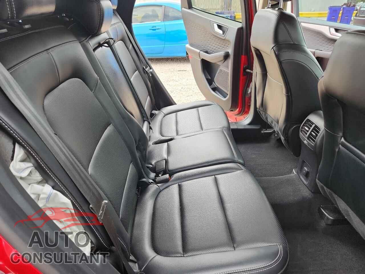 FORD ESCAPE 2020 - 1FMCU0H63LUA13702