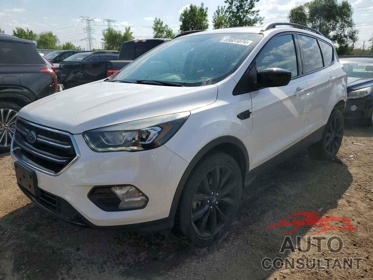 FORD ESCAPE 2017 - 1FMCU9G97HUB88381