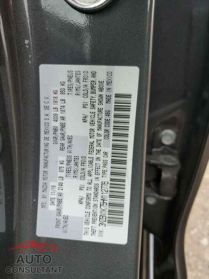 MAZDA 3 2017 - 3MZBN1K75HM112776